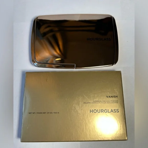 NWT🌷Hourglass Vanish Airbrush Pressed Powder in “Translucent Tan”